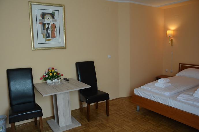 Imagen de la habitación del Hotel Imperium. Foto 14