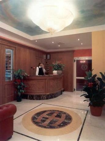 Imagen de los interiores del Hotel Impero, Brescia. Foto 7