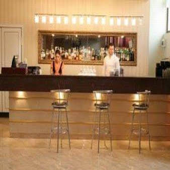 Imagen general del Hotel Impero, Oradea. Foto 6