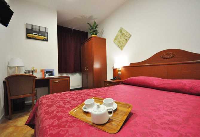 Imagen de la habitación del Hotel Impero Varese. Foto 10