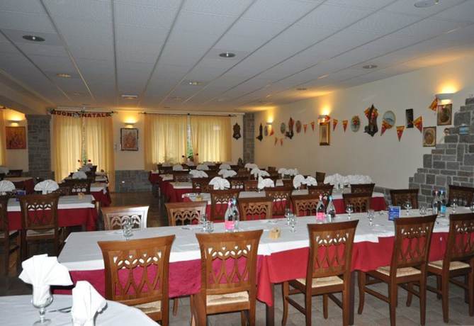 Imagen del bar/restaurante del Hotel Impero Varese. Foto 2