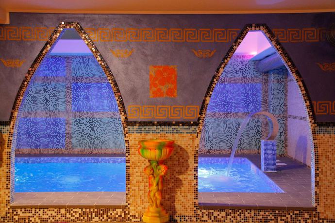 Imagen de la piscina del Hotel Impero Varese. Foto 20
