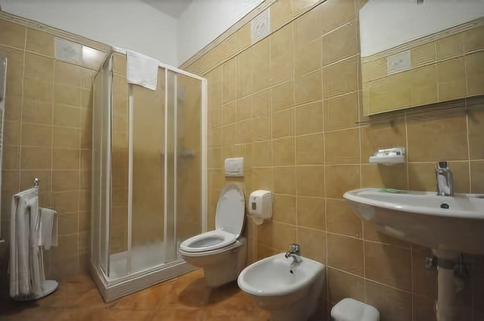 Imagen de la habitación del Hotel Impero Varese. Foto 11