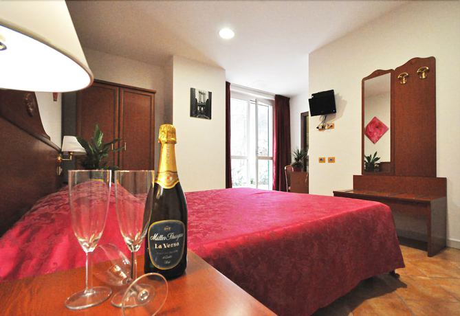 Imagen de la habitación del Hotel Impero Varese. Foto 12