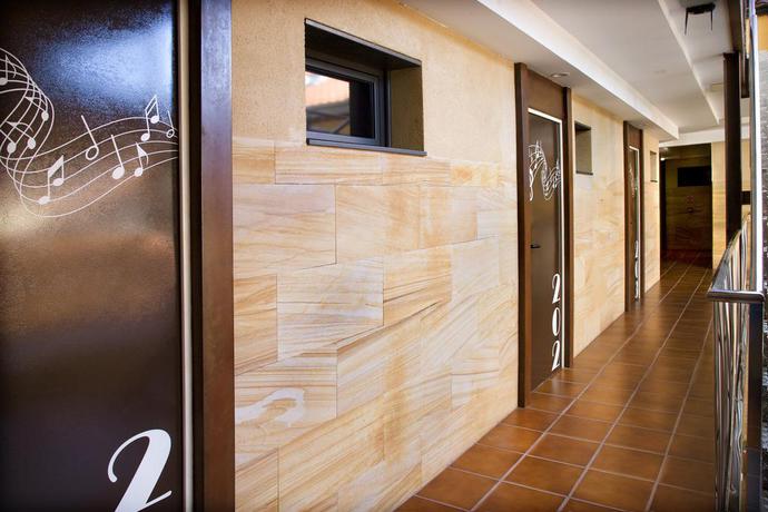 Imagen de los interiores del Hotel Imprenta Musical Alojamiento. Foto 10