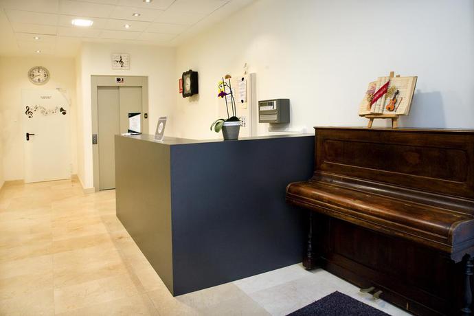 Imagen de los interiores del Hotel Imprenta Musical Alojamiento. Foto 14