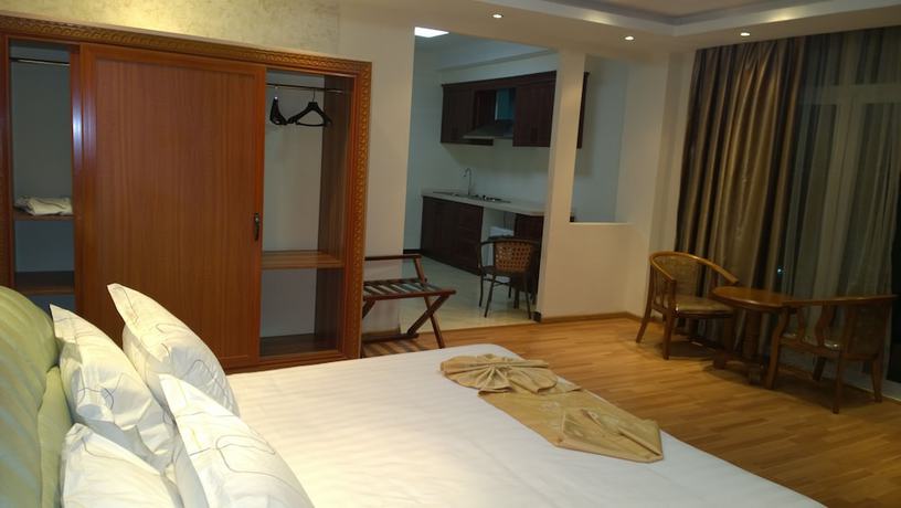 Imagen de la habitación del Hotel Impress. Foto 2