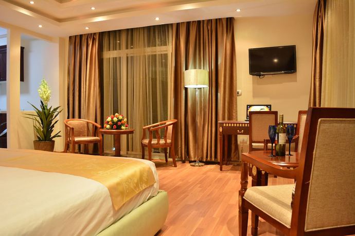 Imagen de la habitación del Hotel Impress. Foto 5