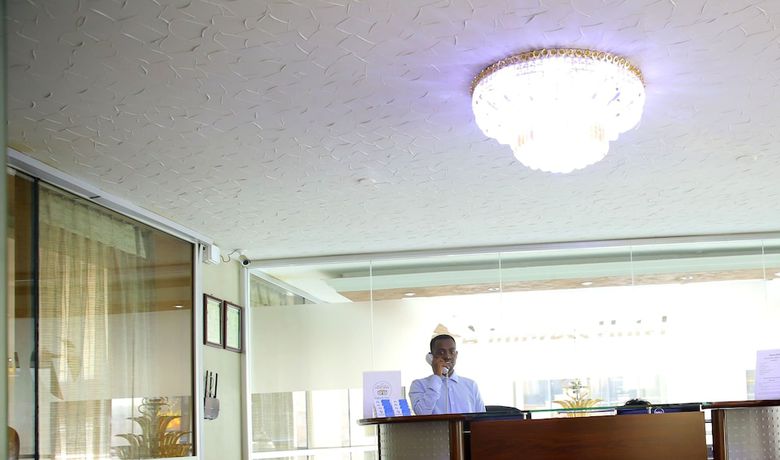 Imagen de los interiores del Hotel Impress. Foto 19