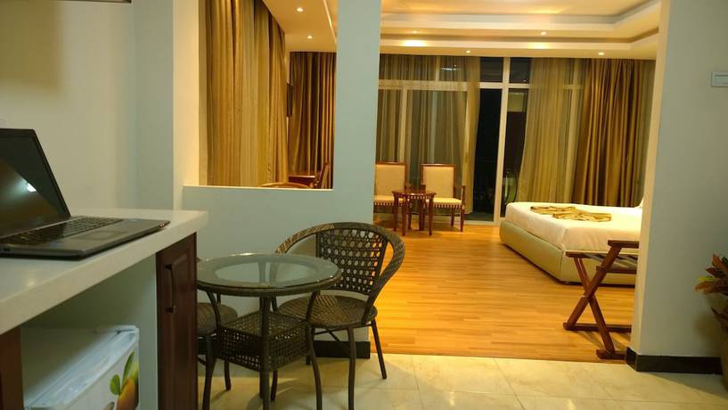 Imagen de la habitación del Hotel Impress. Foto 11