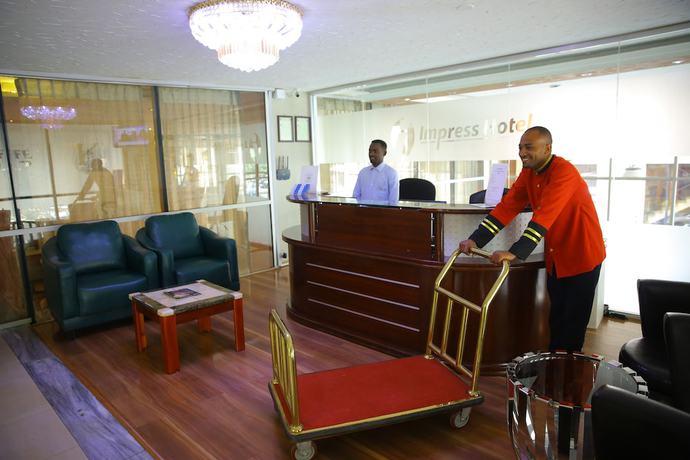 Imagen de los interiores del Hotel Impress. Foto 20