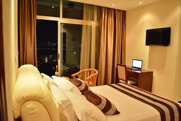 Imagen general del Hotel Impress. Foto 1