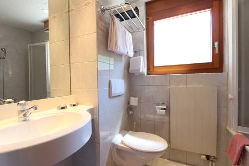 Imagen de la habitación del Hotel Imseng. Foto 6