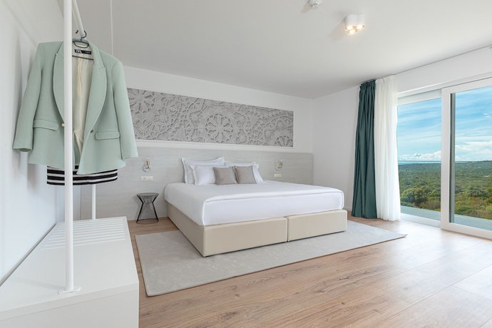 Imagen de la habitación del Hotel In Excelsis. Foto 2