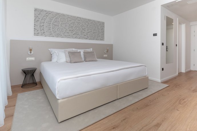 Imagen de la habitación del Hotel In Excelsis. Foto 10