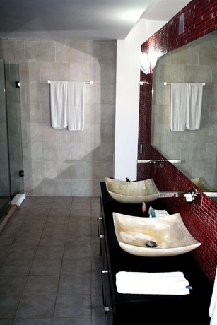 Imagen de la habitación del Hotel In Fashion and Spa. Foto 7