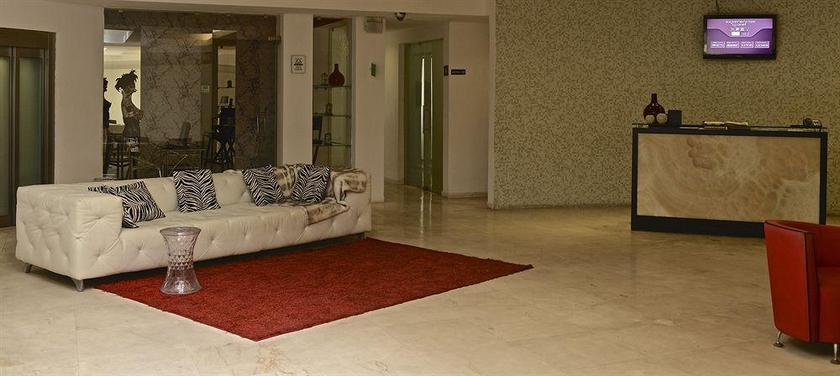 Imagen de los interiores del Hotel In Fashion and Spa. Foto 13