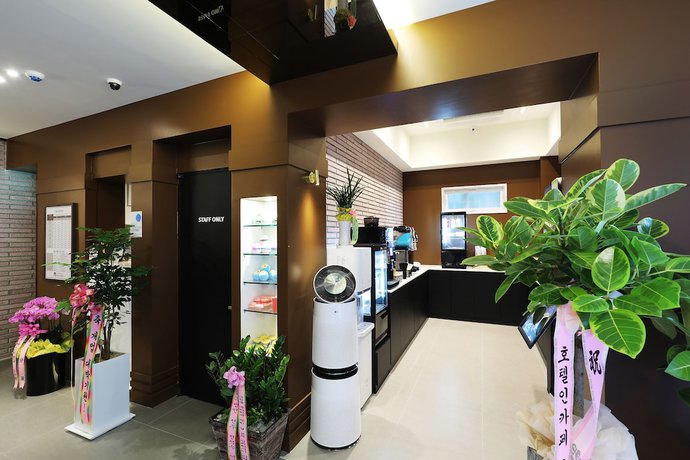 Imagen del bar/restaurante del Hotel In Modern Cheongju Terminal. Foto 3