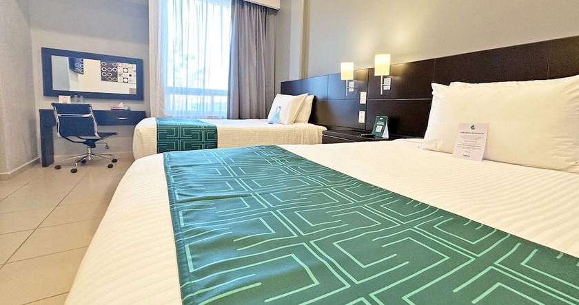Imagen de la habitación del Hotel InHouse Le&oacute;n. Foto 6