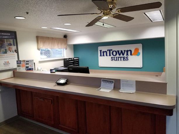 Imagen de los interiores del Hotel InTown Suites Extended Stay Atlanta GA - Indian Trail. Foto 14