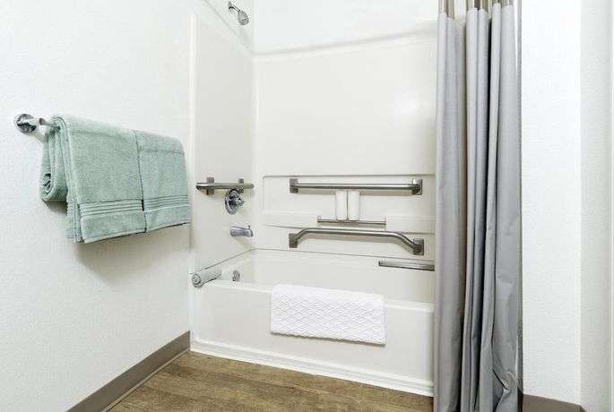 Imagen de la habitación del Hotel InTown Suites Extended Stay Atlanta GA - Norcross. Foto 18