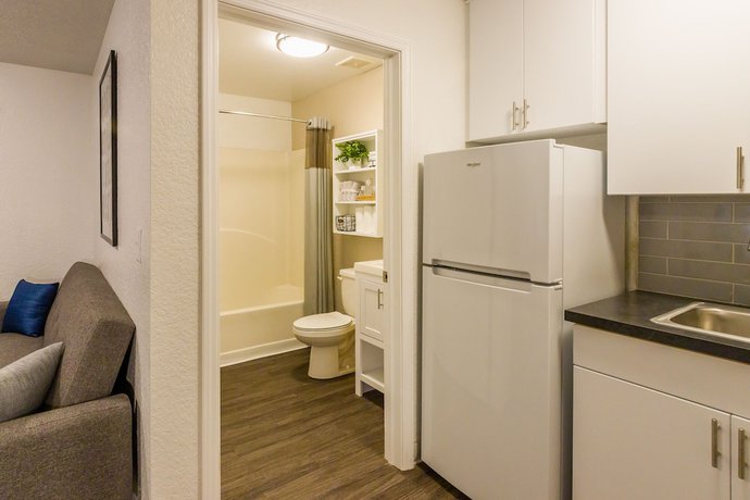 Imagen de la habitación del Hotel InTown Suites Extended Stay Atlanta GA - Sandy Springs. Foto 14