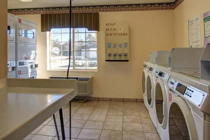 Imagen de los interiores del Hotel InTown Suites Extended Stay Atlanta GA - Snellville. Foto 16