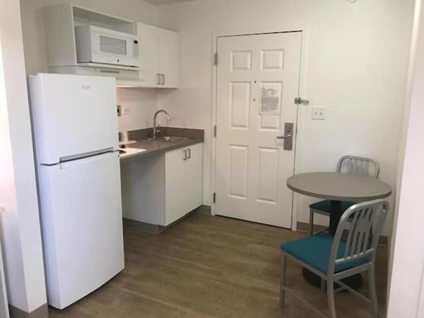 Imagen de la habitación del Hotel InTown Suites Extended Stay Chicago IL - Oakbrook. Foto 16