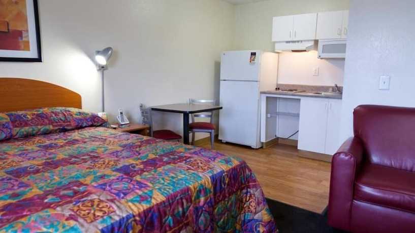 Imagen de la habitación del Hotel InTown Suites Extended Stay Cincinnati OH - Colerain. Foto 7
