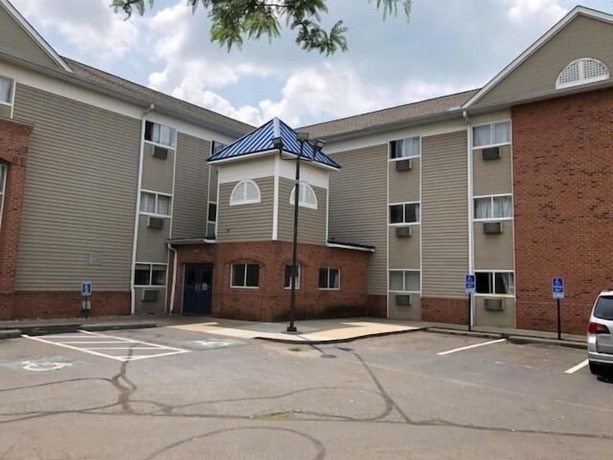 Imagen general del Hotel InTown Suites Extended Stay Cincinnati OH - Colerain. Foto 3