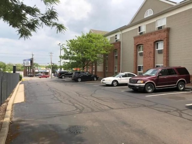 Imagen general del Hotel InTown Suites Extended Stay Cincinnati OH - Colerain. Foto 2
