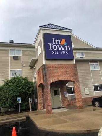 Imagen general del Hotel InTown Suites Extended Stay Cincinnati OH - Fairfield. Foto 6