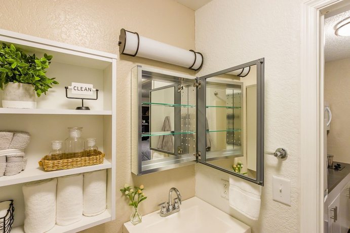 Imagen de la habitación del Hotel InTown Suites Extended Stay Jacksonville Fl- Atlantic Blvd. Foto 6