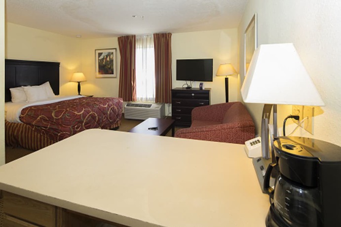 Imagen de la habitación del Hotel InTown Suites Extended Stay Kannapolis NC. Foto 5