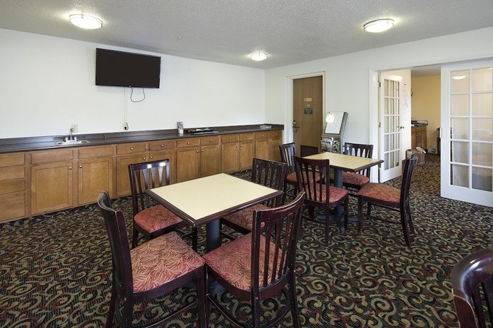 Imagen de los interiores del Hotel InTown Suites Extended Stay Kannapolis NC. Foto 16