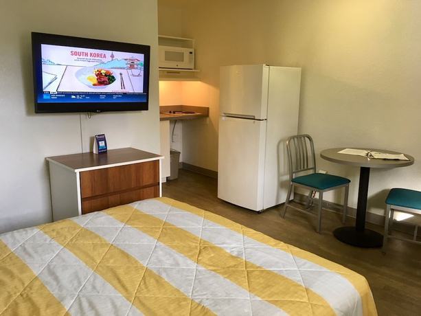 Imagen de la habitación del Hotel InTown Suites Extended Stay North Charleston SC - Ashley Phosphate. Foto 9