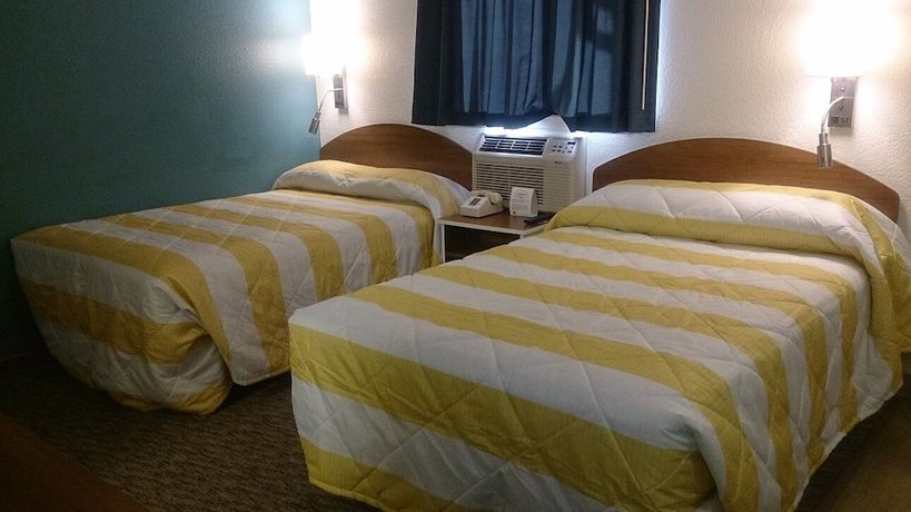 Imagen de la habitación del Hotel InTown Suites Extended Stay North Charleston SC - Ashley Phosphate. Foto 11