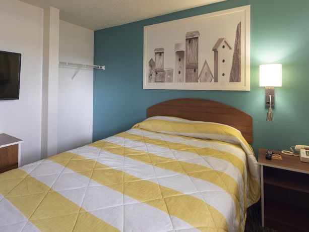 Imagen de la habitación del Hotel InTown Suites Extended Stay Orlando FL - Universal. Foto 5