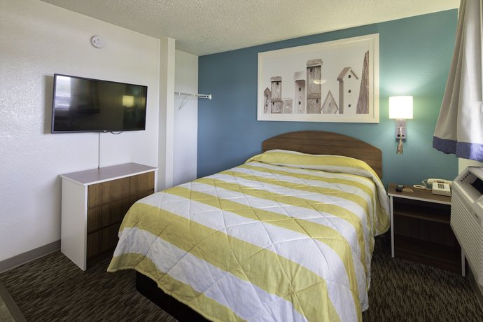 Imagen de la habitación del Hotel InTown Suites Extended Stay Orlando FL - Universal. Foto 12