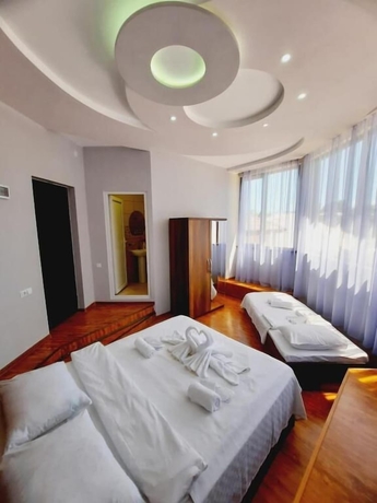 Imagen de la habitación del Hotel Inaisi. Foto 13