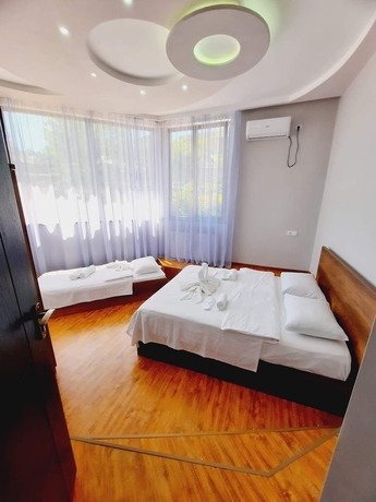 Imagen de la habitación del Hotel Inaisi. Foto 14