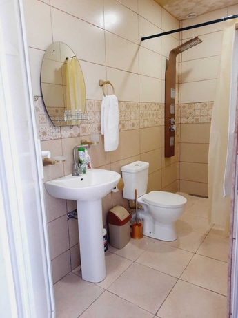 Imagen de la habitación del Hotel Inaisi. Foto 16