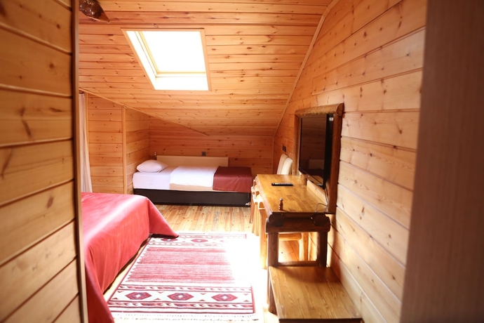 Imagen de la habitación del Hotel Inan Kardesler Uzungol. Foto 3