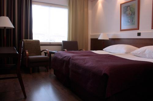 Imagen de la habitación del Hotel Inari. Foto 7