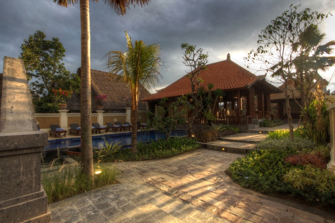 Imagen de los exteriores del Hotel Inata Monkey Forest Ubud. Foto 13