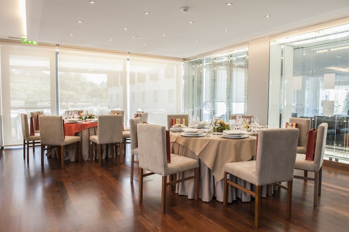 Imagen del bar/restaurante del Hotel Inatel Cerveira. Foto 7