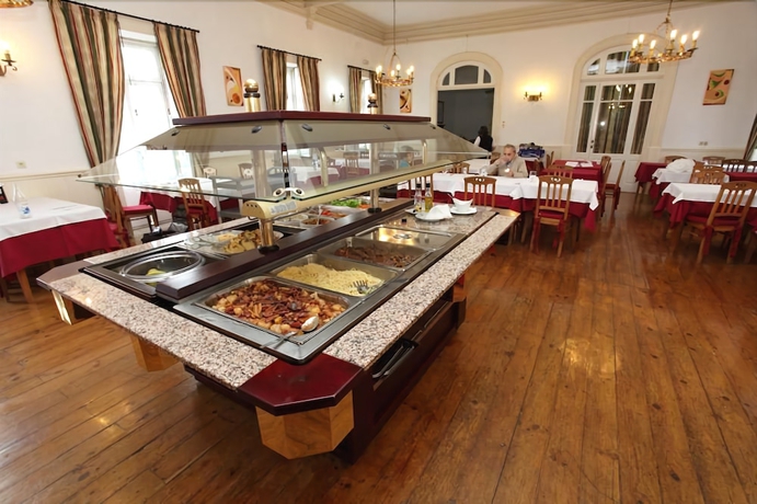 Imagen del bar/restaurante del Hotel Inatel Entre-os-rios. Foto 7