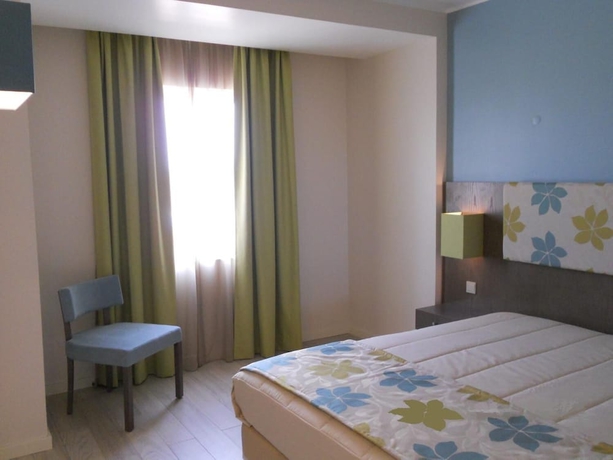 Imagen de la habitación del Hotel Inatel Porto Santo. Foto 5