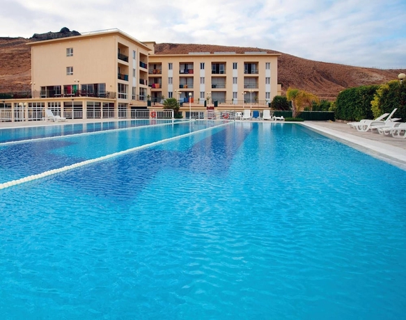 Imagen de la piscina del Hotel Inatel Porto Santo. Foto 14