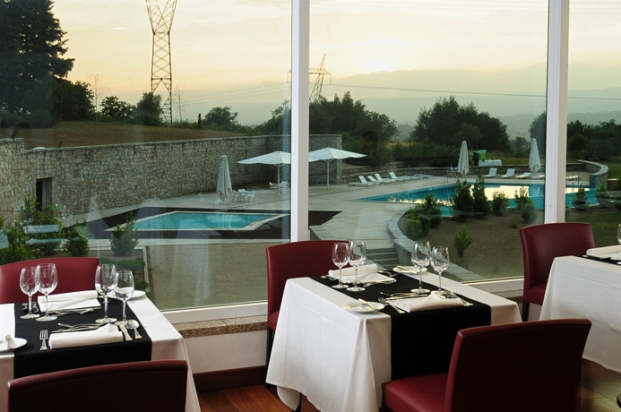 Imagen del bar/restaurante del Hotel Inatel Vila Ruiva. Foto 3